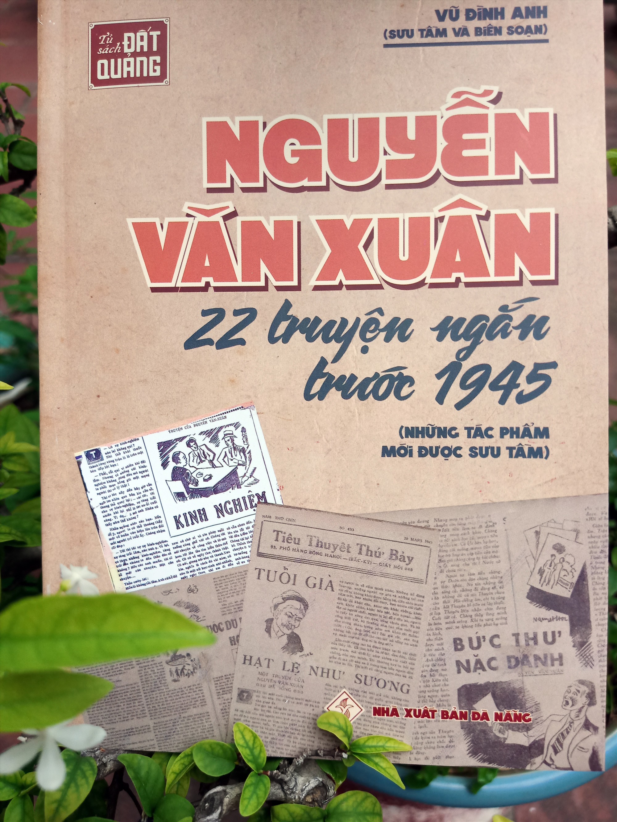 Bìa tập sách “Nguyễn Văn Xuân - 22 truyện ngắn trước 1945”.